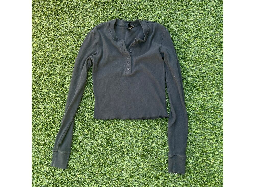 Skims cropped long sleeve top size M